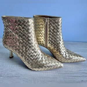 I.N.C. International Concepts Raisie Woven Gold Dress Booties Size 7.5